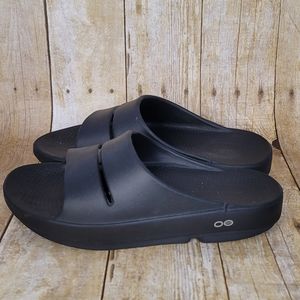 Oofos Women's Sandals Size 10